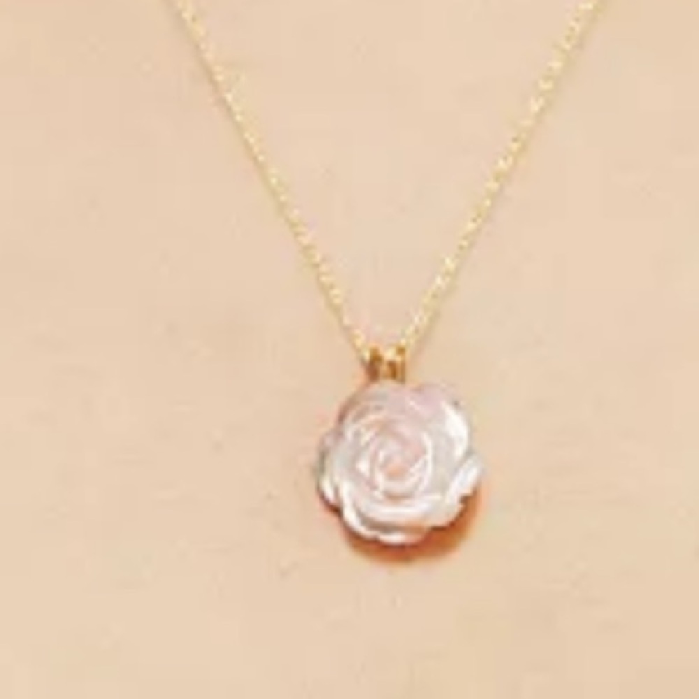 A pink Rose 🌹 Quartz pendant with 14k on top very Beautiful 🤩 - Picture 6 of 7